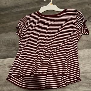 patterned maroon top